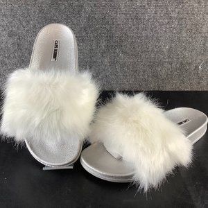 CAPE ROBBIN MOIRA - 5 WOMEN'S FUR TOP SLIDE ON SANDALS / SLIPPERS